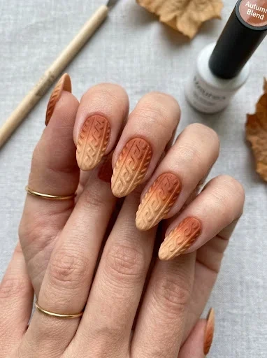 Mixing Two Knit Patterns Creates the Most Advanced Sweater Nail Design Yet